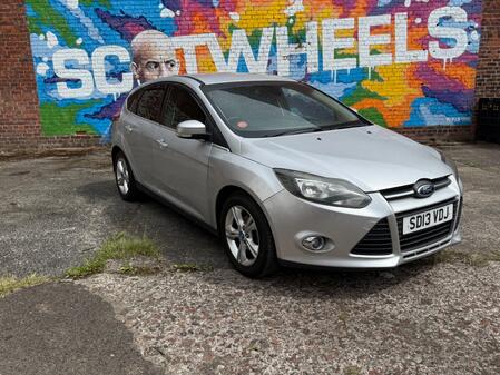 FORD FOCUS 1.0 T EcoBoost Zetec